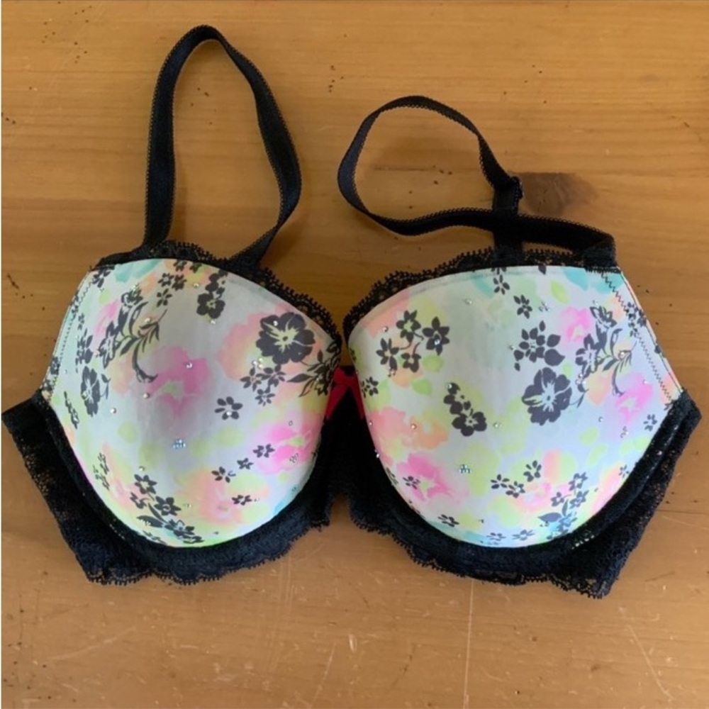 Victoria Secret Floral bra Size 34D
